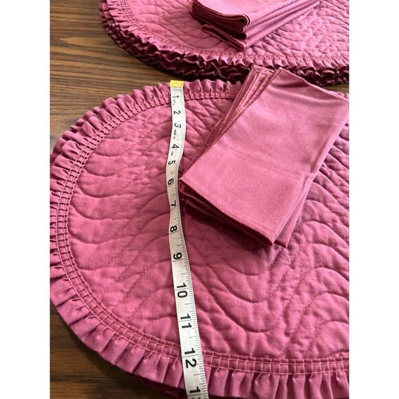 Mauve cloth oval placemats with matching napkins set of eight - Picture 4 of 4